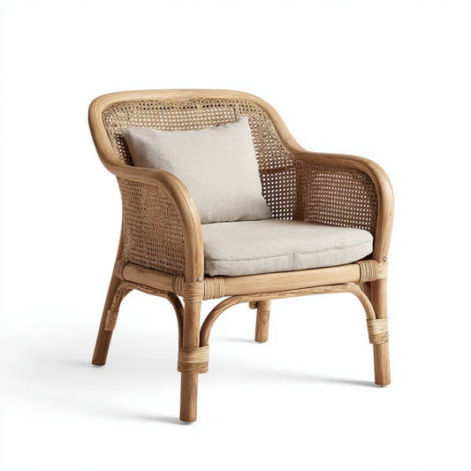 Naturalny fotel rattanowy z beżowymi poduszkami, 72 × 75 × 86 cm